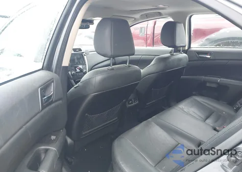 2010 Suzuki Kizashi Sls z USA, uszkodzony, nr VIN JS2RF9A70A6100478